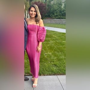 SOLD L'IDÉE
plissé-detail off-shoulder dress